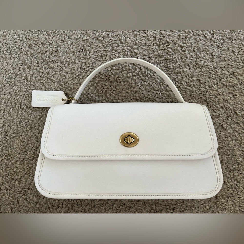 Coach White Leather Shoulder Bag